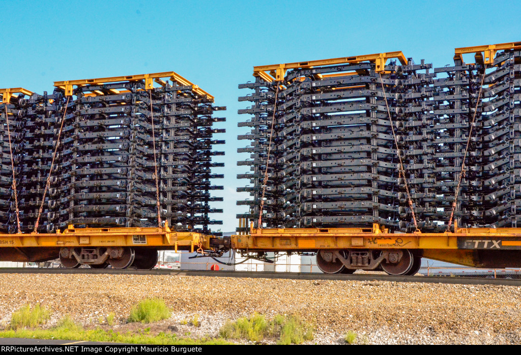 FTTX Flat Car with Truck Frames